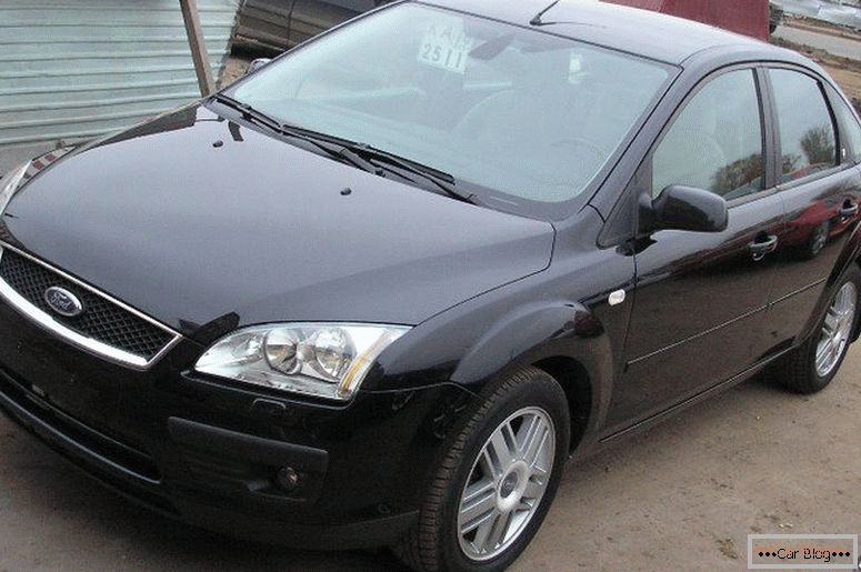 Ford Focus 2 na lawecie