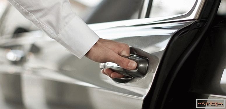 Jak chronić samochód przed kradzieżą własnymi rękami