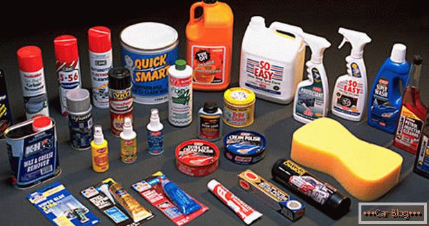 Dzisiaj istnieje szeroka gama produktów czyszczących do samochodów.