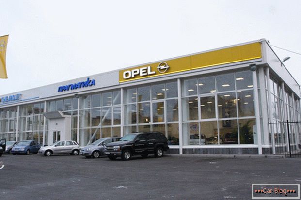 Автосалон Pragmatyka Opel