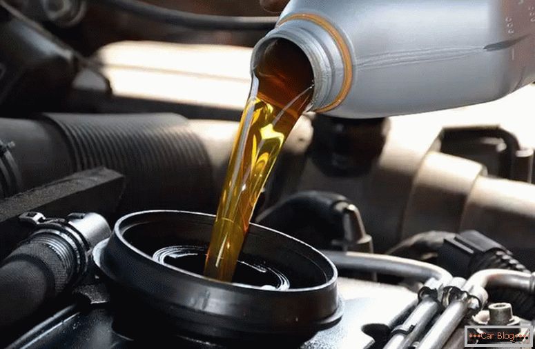 ile oleju należy wlać do silnika