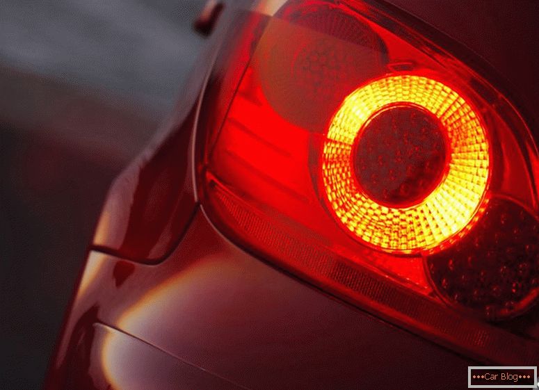 Reflektory Peugeot 307