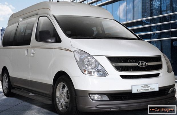 Diesel minibus z Korei Hyundai Grand może być substytutem minibusów