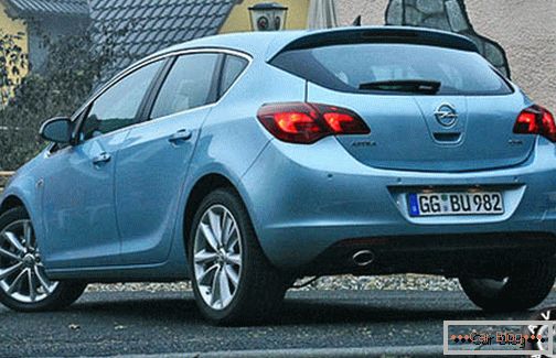 Opel hatchback Opla Astry