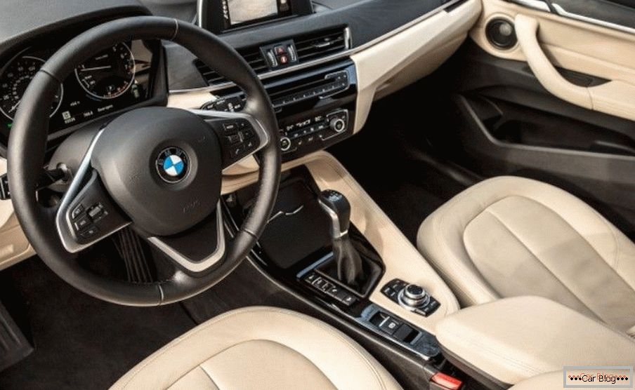 Salon BMW X1