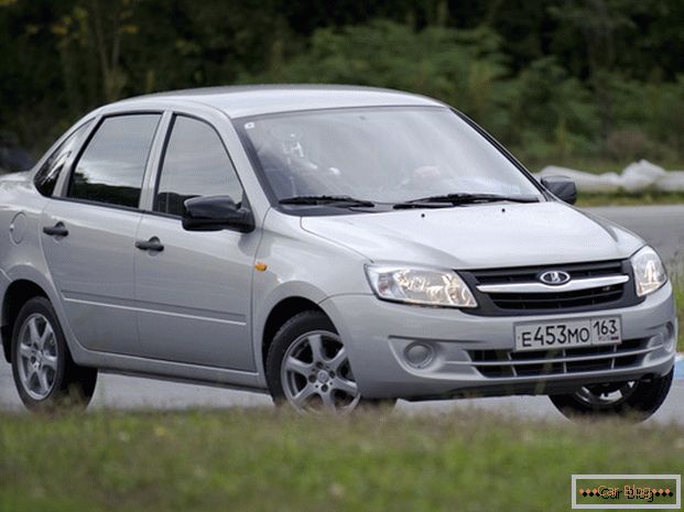 Producenci samochodów Lada Granta starają się uwzględnić potrzeby rosyjskich kierowców