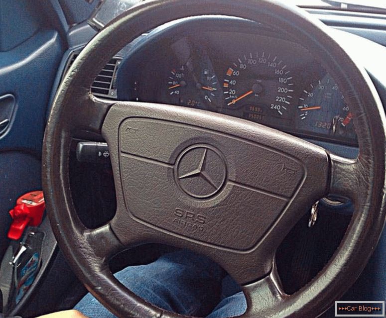 Kierownica Mercedes-Benz W140